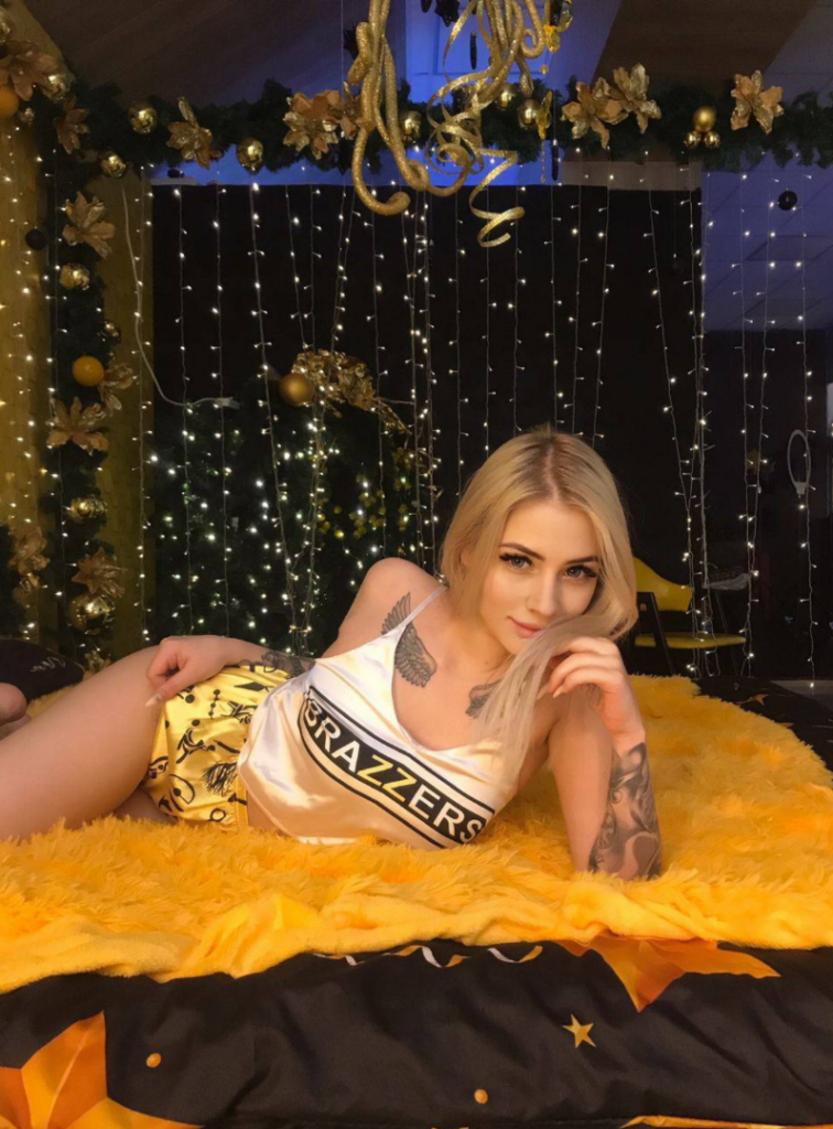 кира браун слив onlyfans