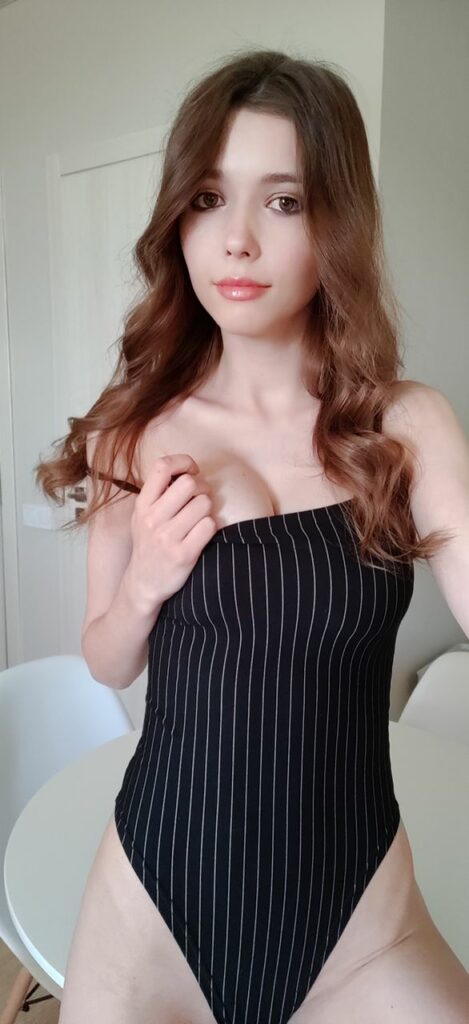 mila azul onlyfans слив