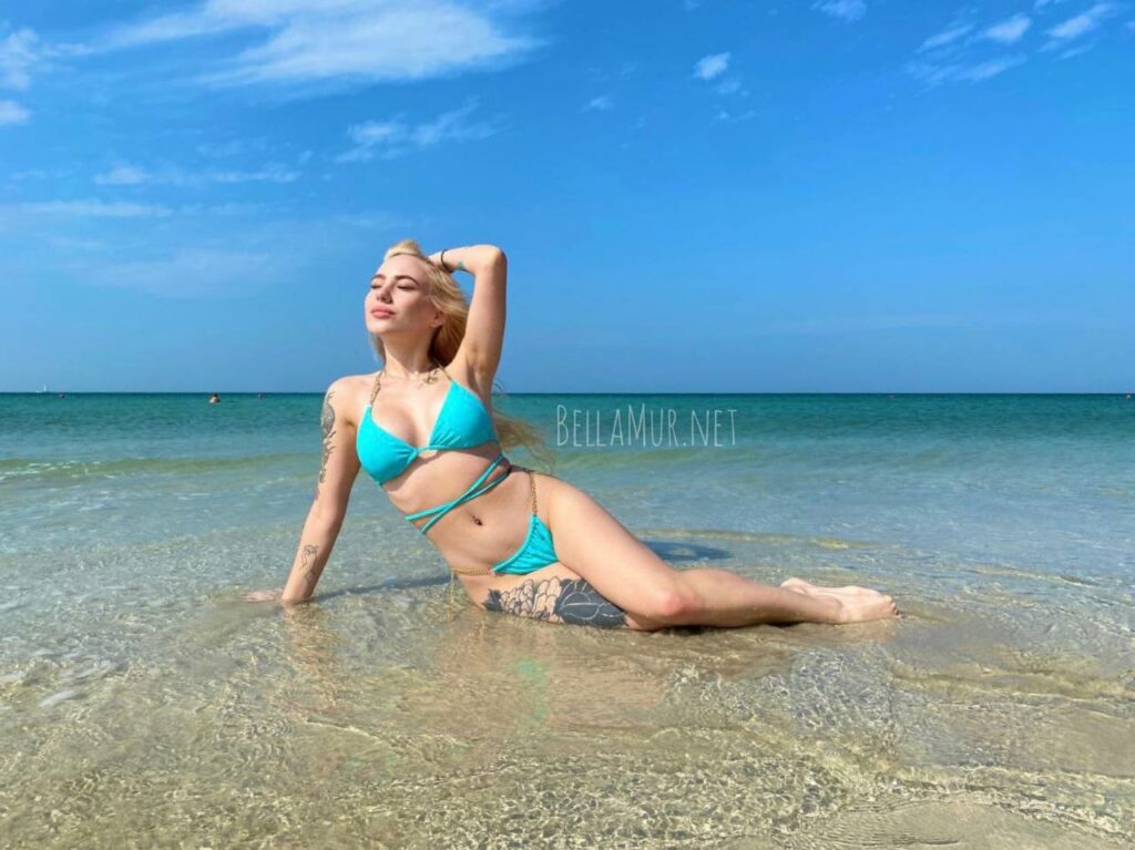 Bella Mur foto слив